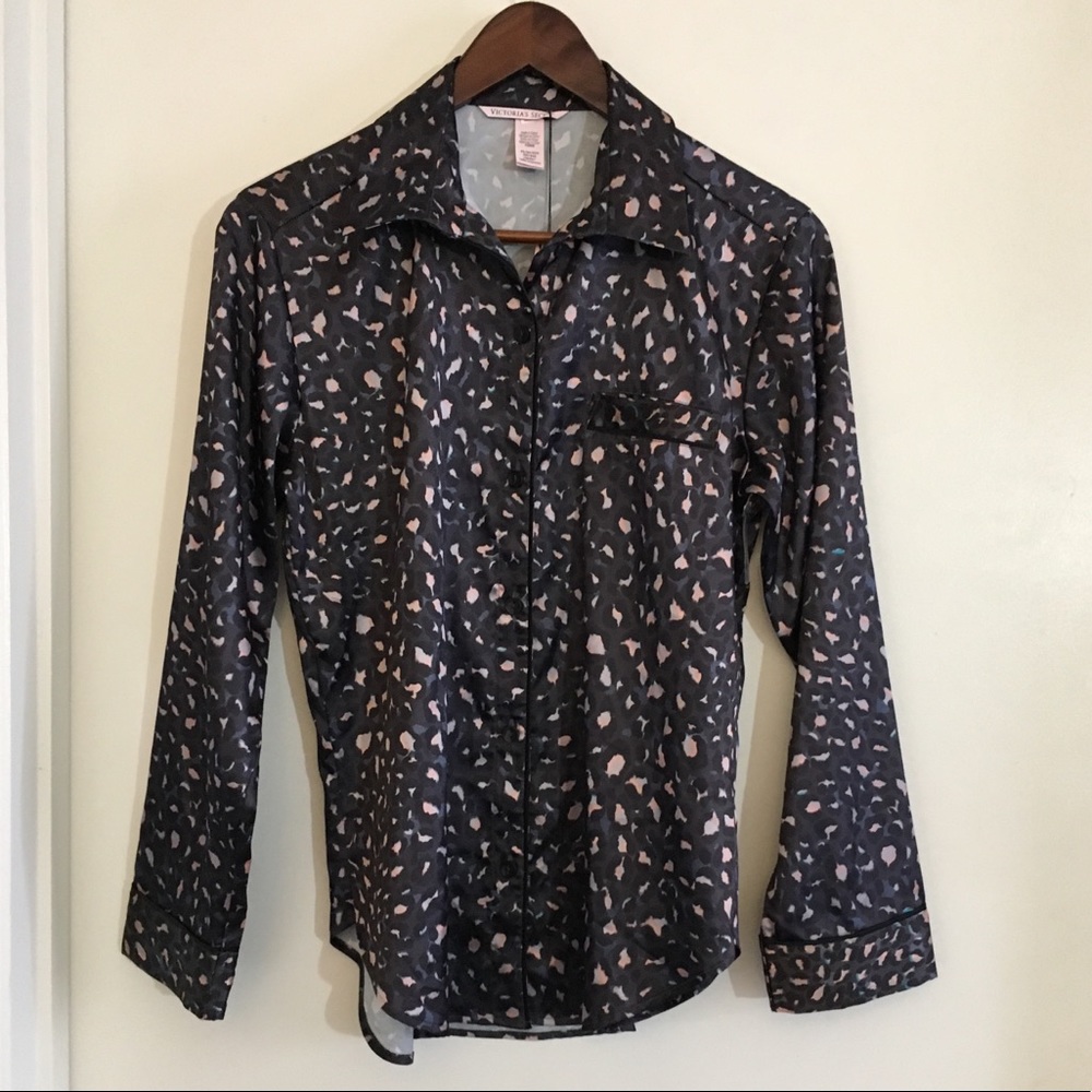 Black gray blue pink leopard pattern pajama top